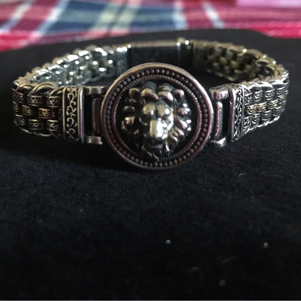Sterling silver Men's Lion Medallion Chain Bracelet